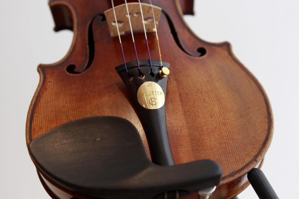 Kreutzer 1727 violin